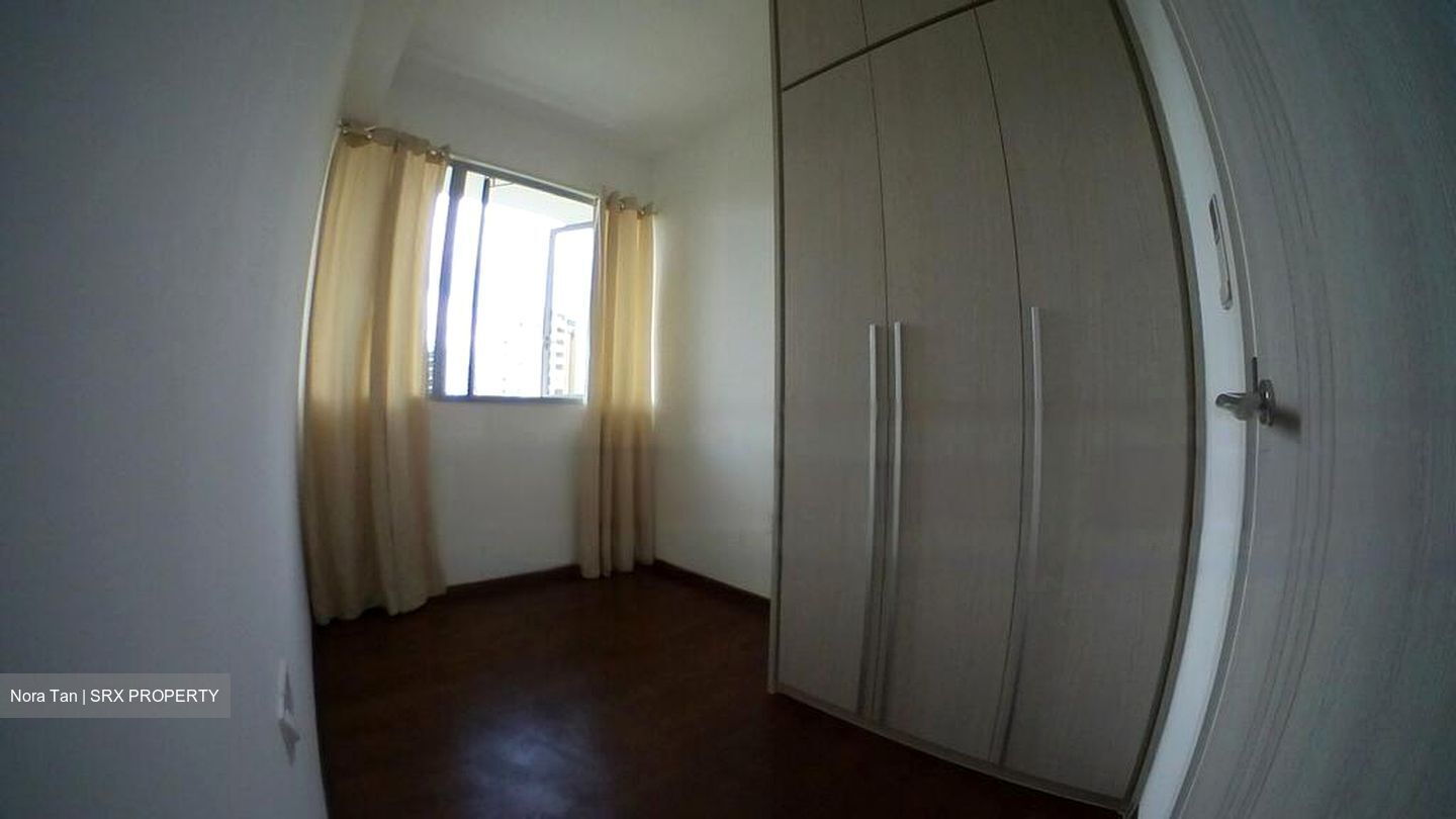 Sea Esta (D18), Condominium #480122251
